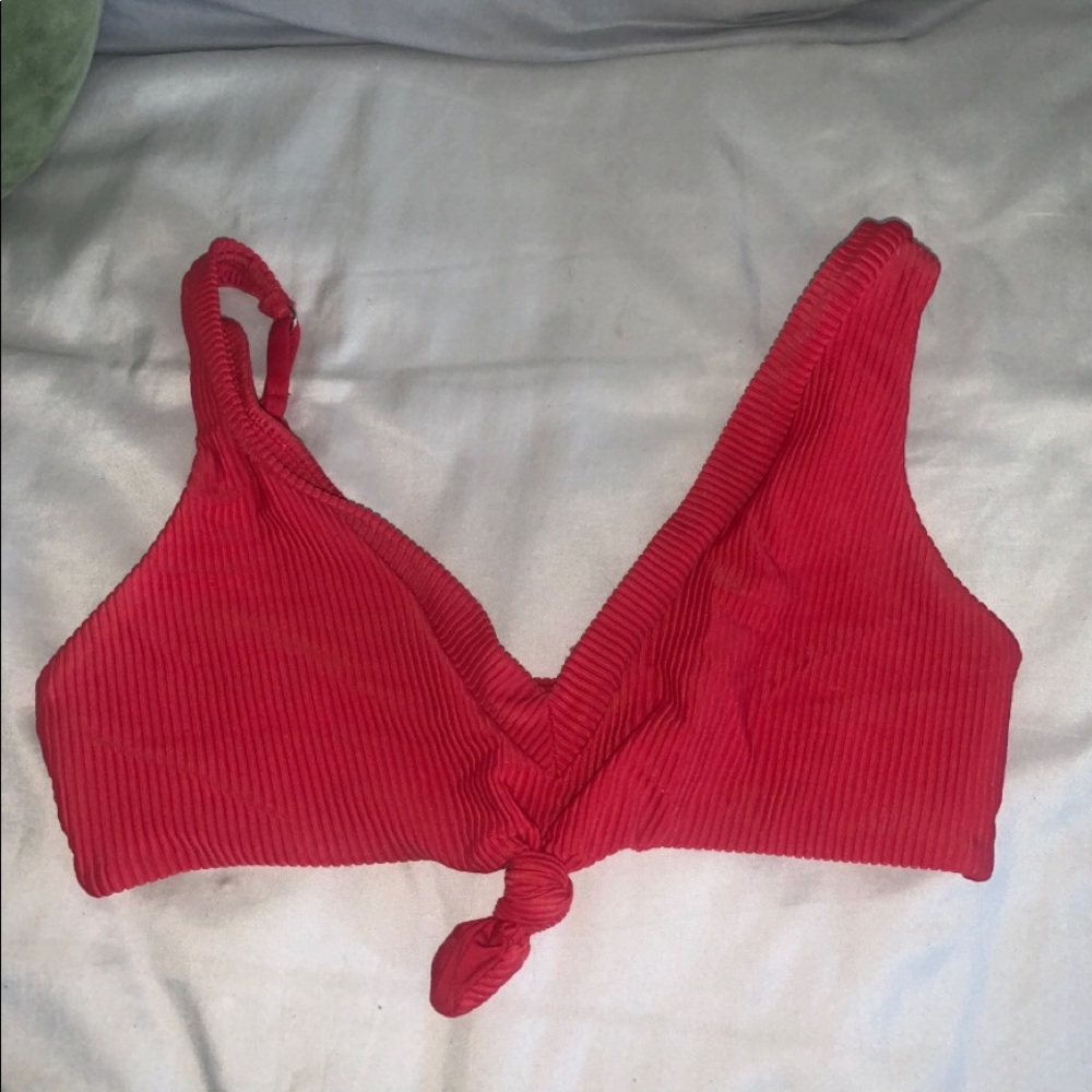Frankie’s bikinis Austin top in Cherry